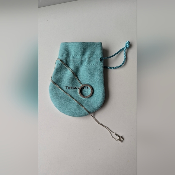 Tiffany & Co. 1837 silver circle pendant necklace - Picture 6 of 7